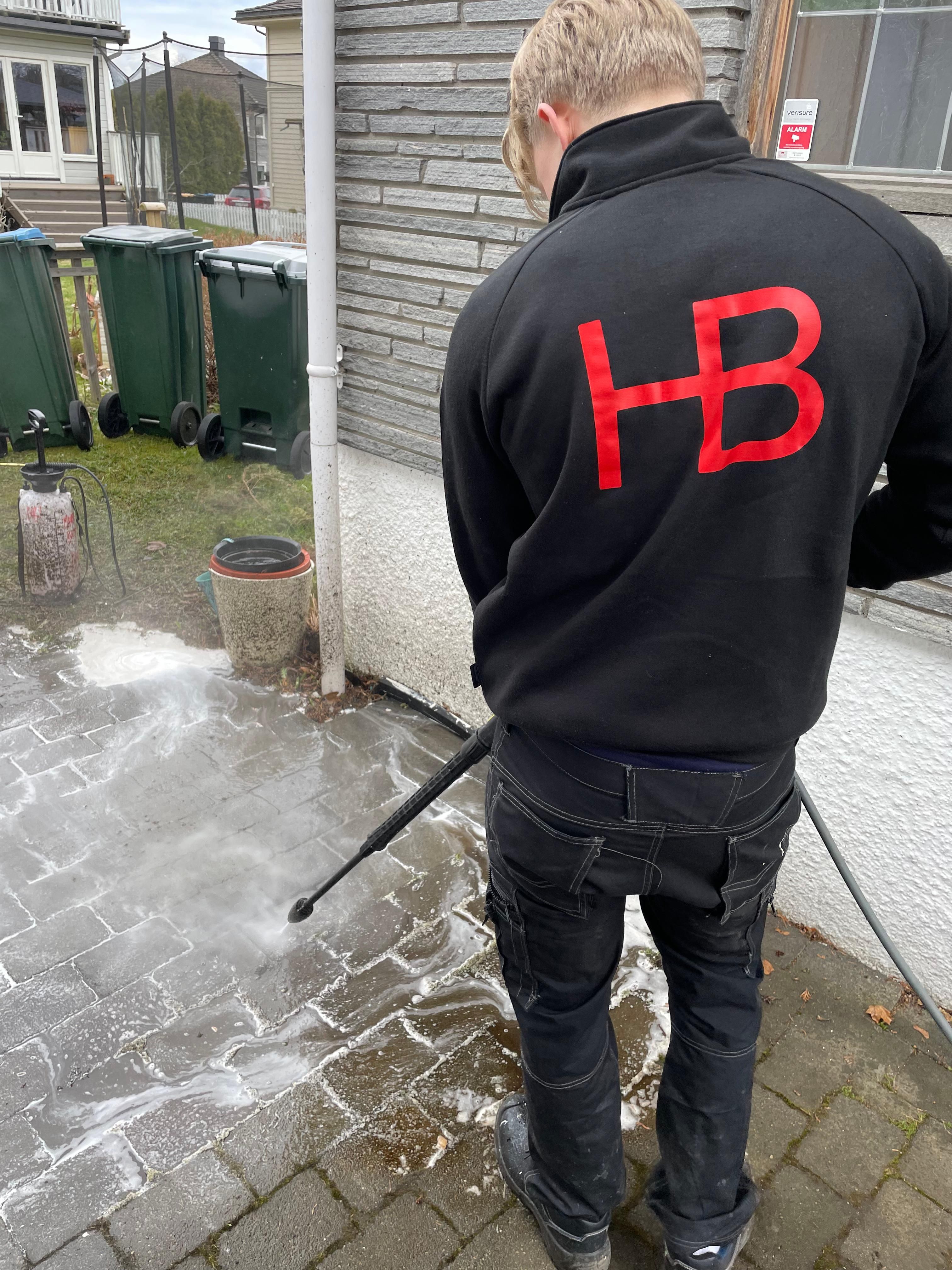 Rydding av gårdsplass